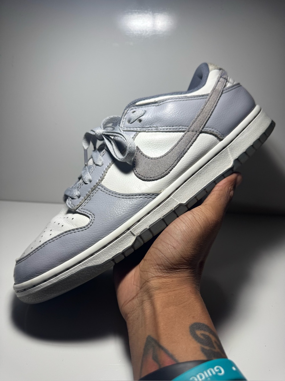 Nike Dunk Low SE “Light Carbon” Size 11